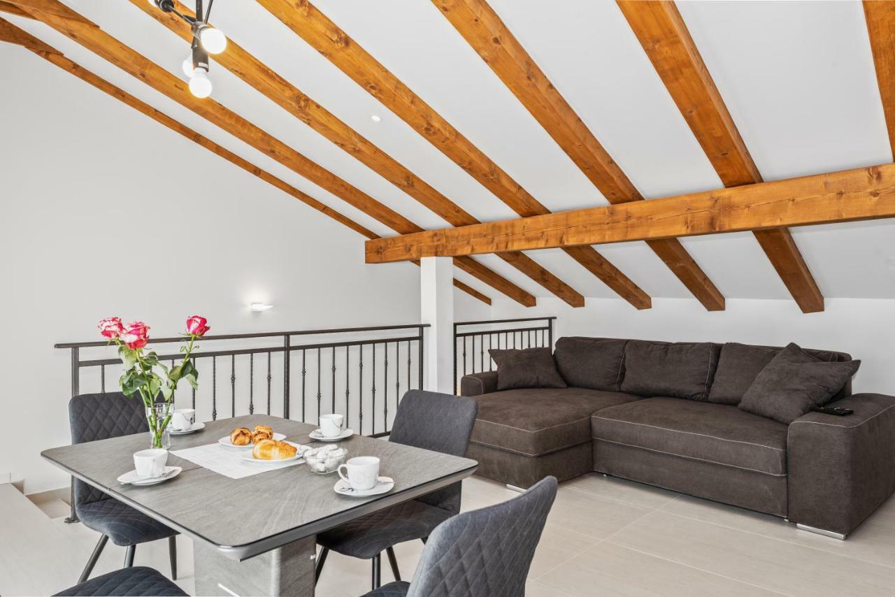 Apartmani Bruna Šibenik Buitenkant foto
