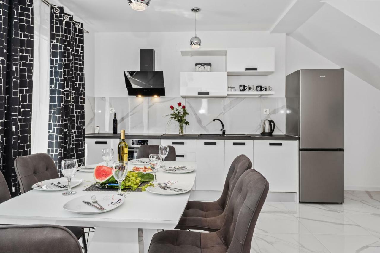 Apartmani Bruna Šibenik Buitenkant foto