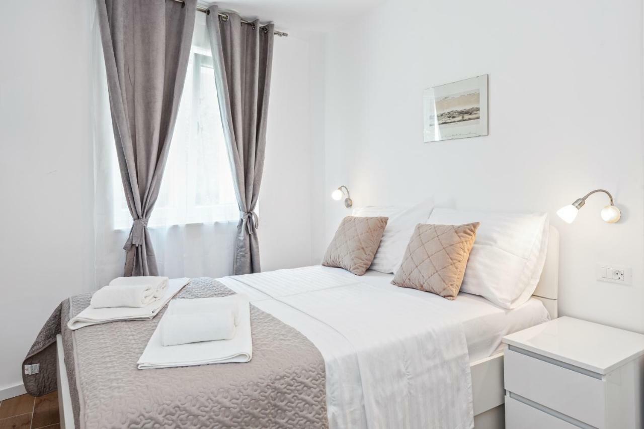 Apartmani Bruna Šibenik Buitenkant foto